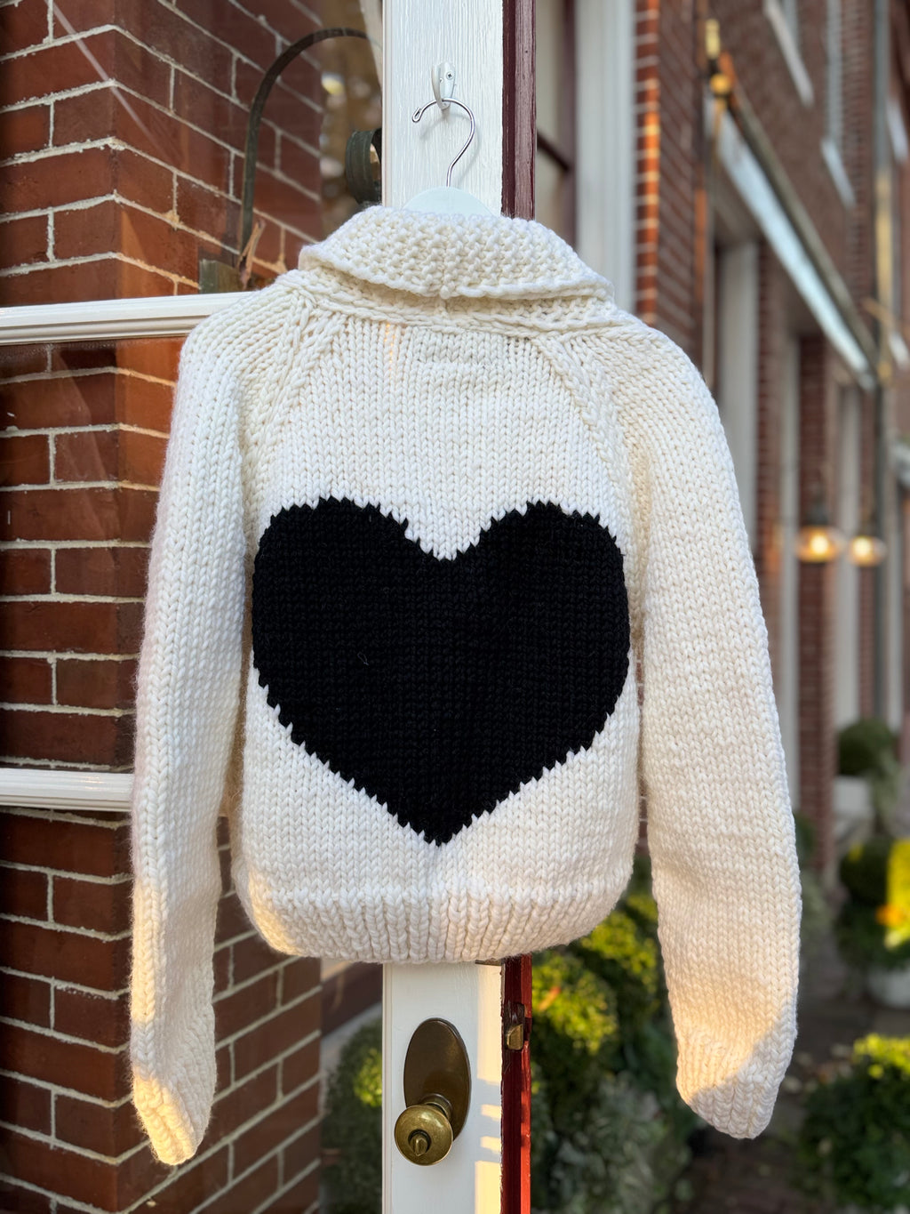 Short Heart Cardi